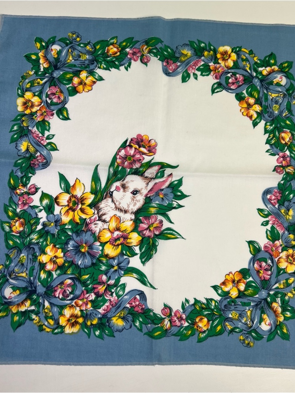 Vintage bunny spring Easter napkins 10pc
Couple have yellowing (see pictures) - Picture 3 of 12